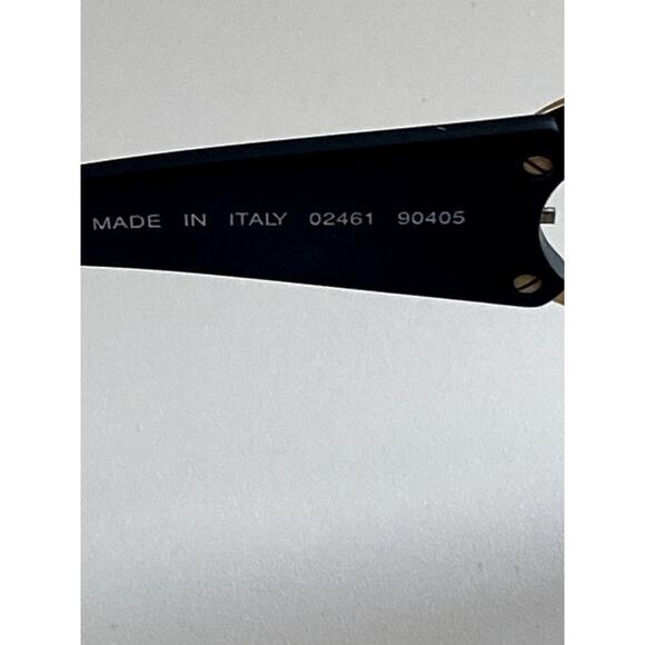 Authentic Chanel CC Logo Black Sunglasses with Case - Picture 6 of 11